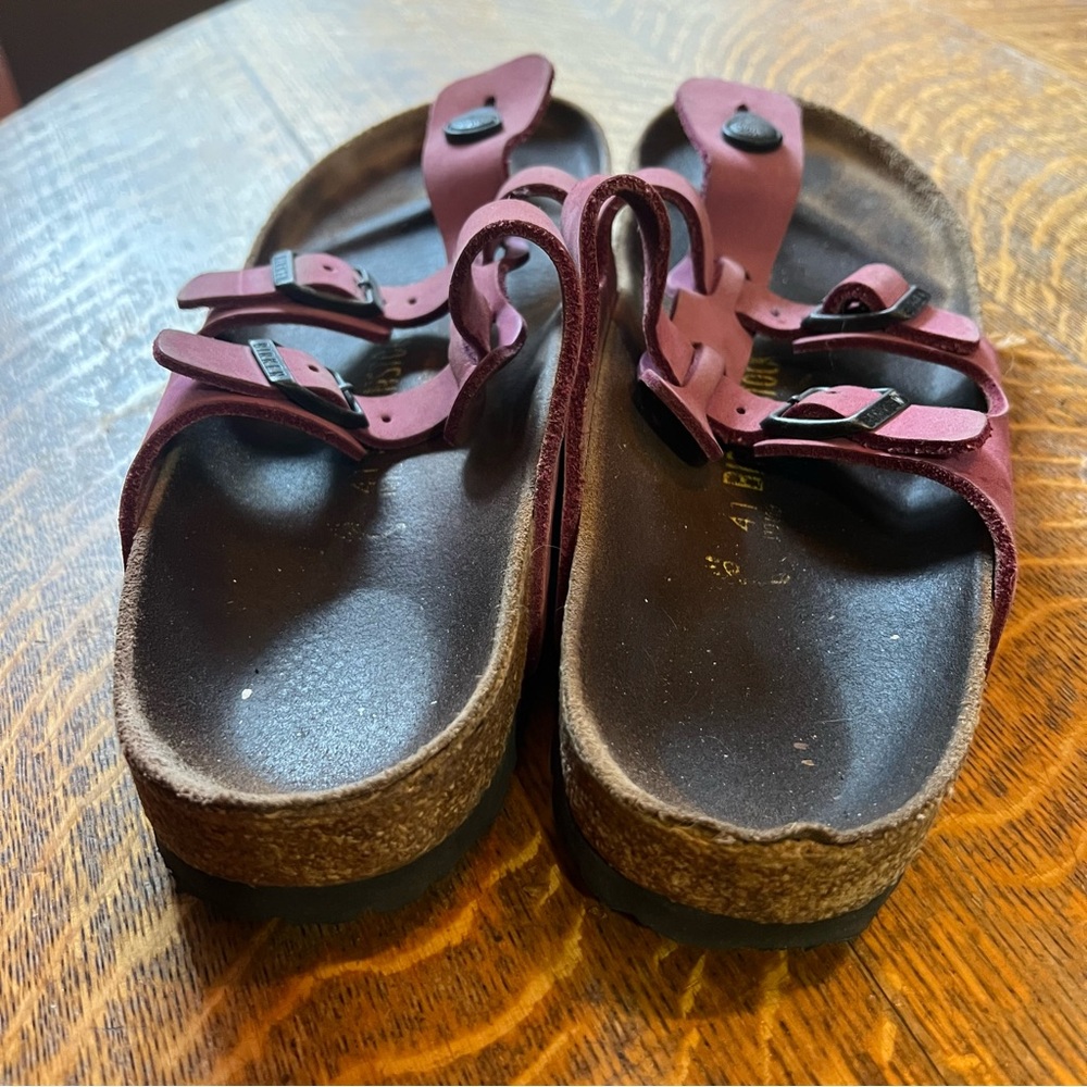 Birkenstock Mauve Sandals with Adjustable Straps - Picture 3 of 8